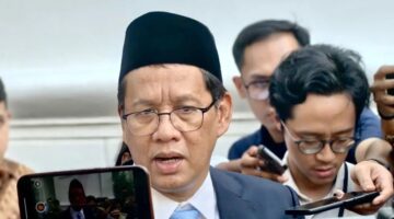 Menteri Keuangan (Menkeu) Purbaya Yudhi Sadewa menjawab pertanyaan wartawan selepas acara pelantikan dirinya dan beberapa menteri, wakil menteri baru Kabinet Merah Putih di Istana Negara, Jakarta, Senin (8/9/2025). ANTARA/Andi Firdaus.