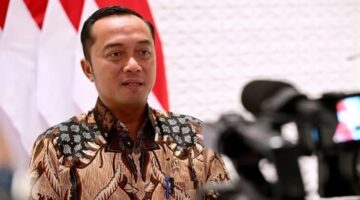 Menteri Sekretaris Negara sekaligus Juru Bicara Presiden RI Prasetyo Hadi di Base Ops Lanud Halim Perdanakusuma, Jakarta, Selasa (2/9/2025) menyampaikan keterangan resmi mengenai keberangkatan Presiden Prabowo Subianto melawat ke Beijing, China, untuk menghadiri parade militer pada 3 September 2025. (ANTARA/HO-BPMI Sekretariat Presiden).