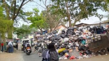 Ketika Kota Bicara Lewat Gunungan Sampah